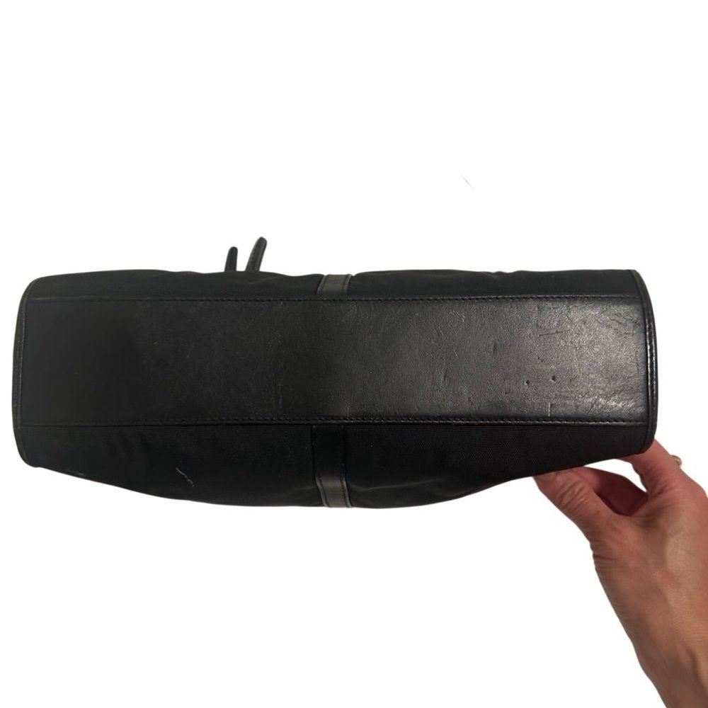 Gucci Black Shoulder Bag - Picture 4 of 13